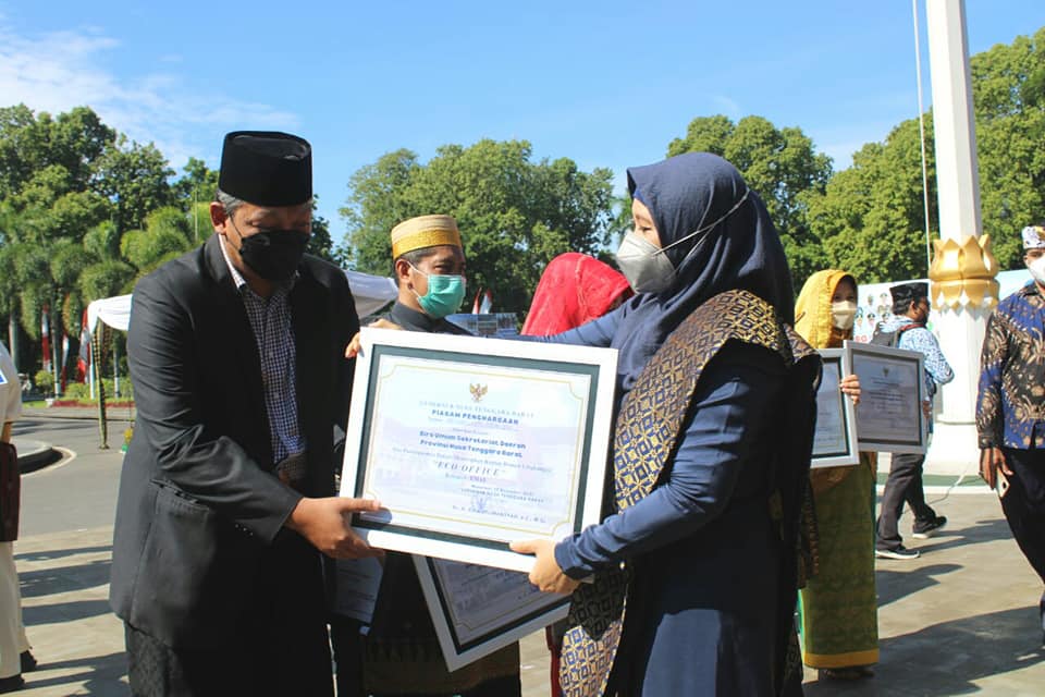 katagori-emas-untuk-biro-umum-terapkan-eco-office